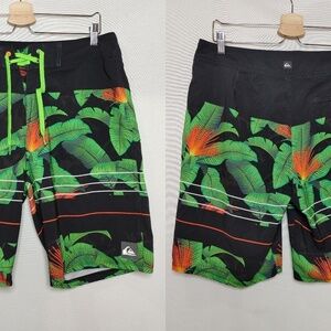 Quicksilver Board Shorts Black‎ Green Orange Tropical Leaves 34 M L 10" Ins Swim